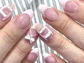 ネイル Shis_🦄shi 韓国風キラキラネイルのネイルデザイン