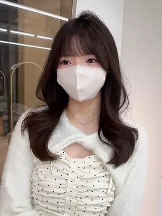 セミロング Lond  Emi 艶髪モテヘアのヘアスタイル