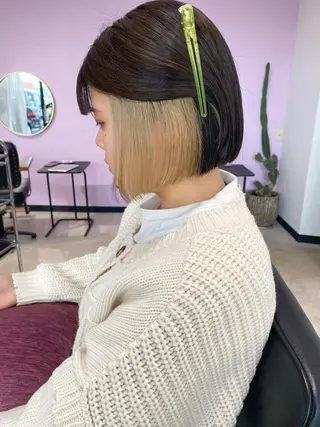 ショート カラー 藤井 貴美子のヘアスタイル