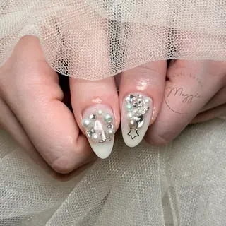 ネイル Maggie Nail🦩のネイルデザイン