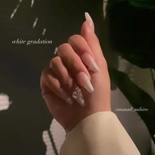 ネイル EmaNail+KIHAKUYA所属・EmaNail瓢箪山 🌼Mihiroのネイルデザイン