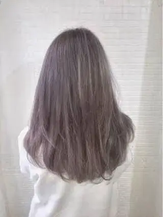 セミロング カラー 松戸　レイヤーカット 野口　康太郎のヘアスタイル