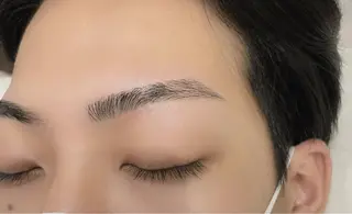 メンズ アイブロウ une FEMINの眉毛・アイブロウイメージ