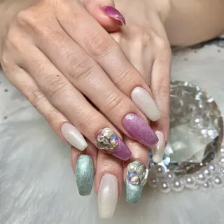 ネイル 爪屋所属・橋本 里香のネイルデザイン