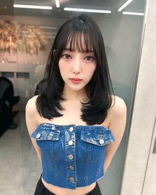 セミロング 🎀大川 錬🎀 ブリーチなしWカラーのヘアスタイル