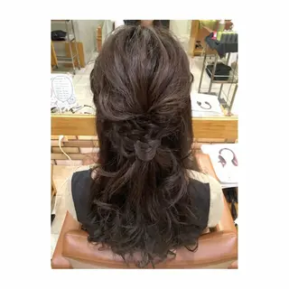 ロング G LUX(ジールクス)所属・清水 まなのマツエク・マツパデザイン