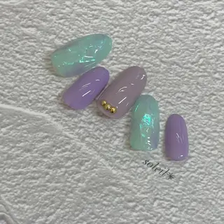 ネイル 粟津 美紀のネイルデザイン