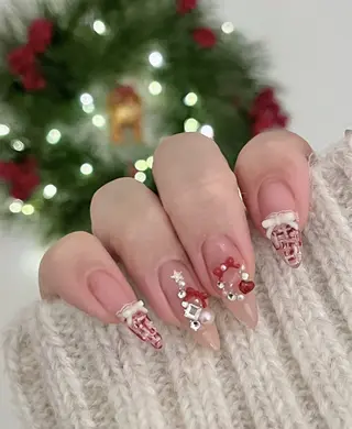 ネイル Hina 池袋 長だしチップ専門店のネイルデザイン