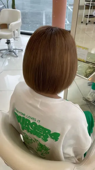 ミディアム カラー ハイトーン/ブリーチ Nozomiのヘアスタイル