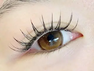 マツエク・マツパ プラスアイ柏東口店所属・無料アイモデル 谷畑佑奈のマツエク・マツパデザイン