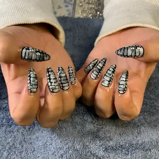 ネイル MHR nailのネイルデザイン