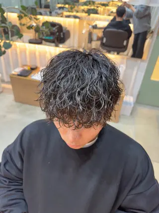 ショート パーマ メンズ メンズサロン　アソビ所属・【扱いやすいパーマ】 眞鍋拓己のヘアスタイル