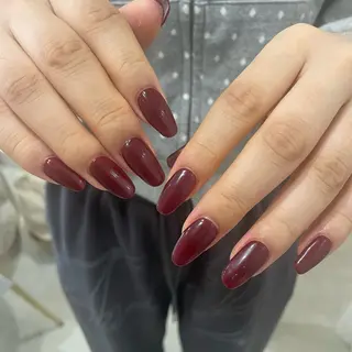 ネイル 𝑟𝑖𝑠𝑎 🕯‎🤍のネイルデザイン