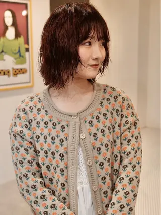 ショート カラー パーマ (h)wim ウィムのヘアスタイル