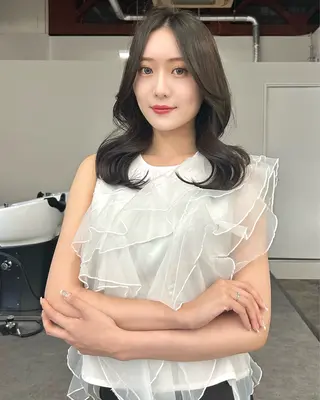 セミロング Lien by kiitos所属・韓国ヘア×レイヤー カット/上田丈也のヘアスタイル