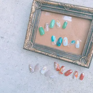 ネイル Rena colore'のネイルデザイン