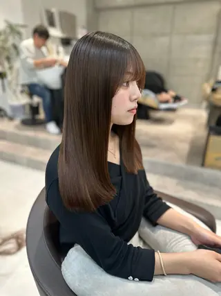 ロング 山崎結菜 🫧透明感カラーのヘアスタイル