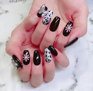 ロング カラー ネイル Q Free nailsのネイルデザイン