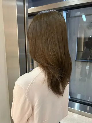 ミディアム 'AXISガスビル Rinのヘアスタイル