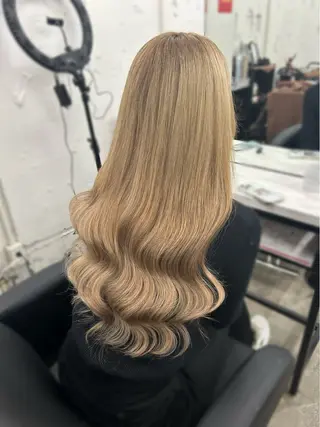 ミディアム カラー シールエクステの女神 🍑Momo🍑のヘアスタイル