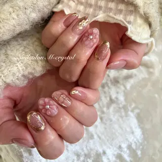 ミディアム Nailsalon M-crystalのネイルデザイン