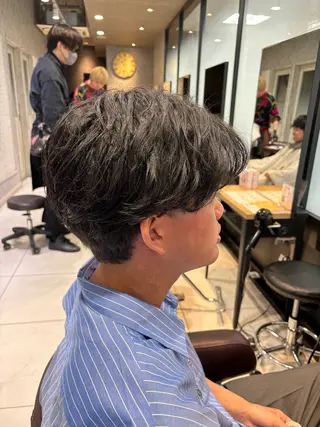 パーマ メンズ 韓国風/メンズ アイブロウワックスの眉毛・アイブロウイメージ