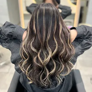 MOMOKA /　Lapis今泉店のヘアスタイル