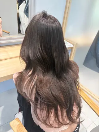 ロング カラー 透明感カラー🎀 ／レイヤー／マツエクのヘアスタイル