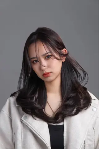 ロング カラー ブリーチなしカラー ダブルカラーエクステのヘアスタイル