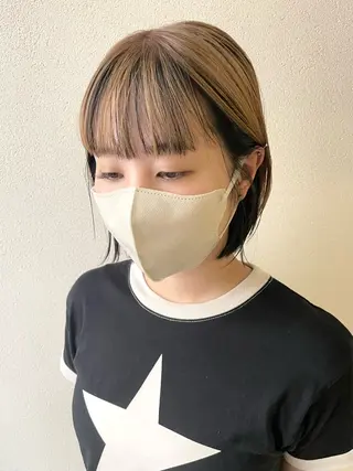 ショート カラー 沢田 瞳のヘアスタイル