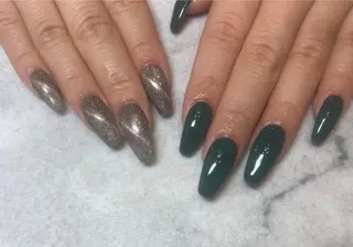 ネイル ネイルリボン 受付スタッフのネイルデザイン