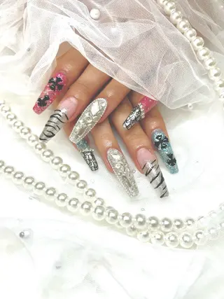 ネイル 【Laule‘a 】のネイルデザイン