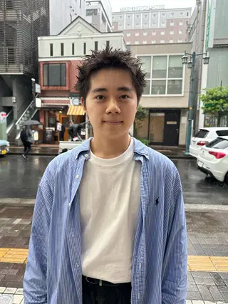 ショート メンズ Rei/ 縮毛矯正/ ハイライトカラー募集のヘアスタイル