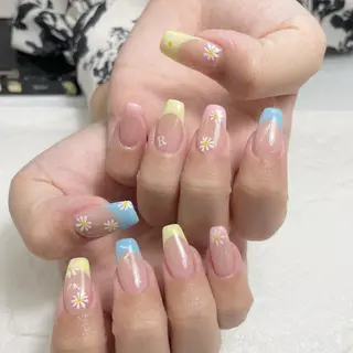 ネイル Nail Blue512所属・Nailist MINORIのネイルデザイン