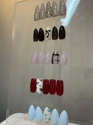 ネイル LABEL TAKARAのネイルデザイン