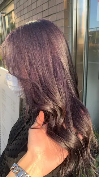 ロング カラー 🌈re-room EIKI🇰🇷のヘアスタイル