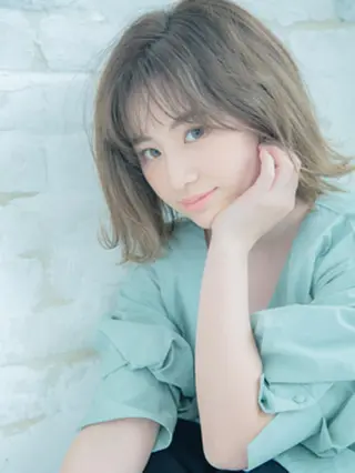 ミディアム tocoha 四條畷駅のヘアスタイル