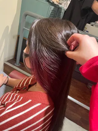 カラー 東野 雪月のヘアスタイル