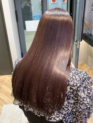 ロング カラー 伊賀本 夢麻のヘアスタイル