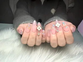 ネイル Hi beauty テイのネイルデザイン