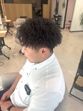 メンズ 岡島 実里のヘアスタイル