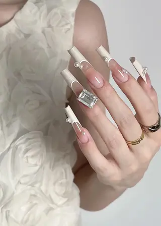 ネイル アールビーネイル所属・mase Megumiのネイルデザイン