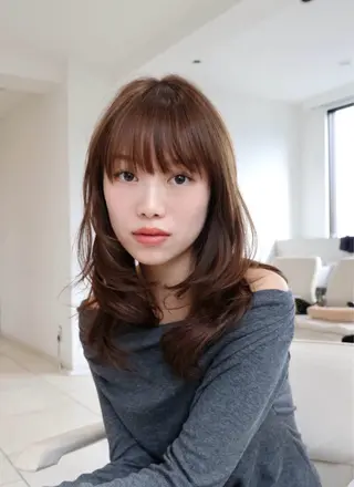 ロング THE GLOBES 表参道原宿所属・山下 凪澄のヘアスタイル