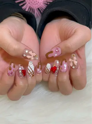 ネイル 鈴木 亜和音のネイルデザイン