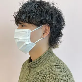 ミディアム パーマ メンズ レイヤーカット/ ハイトーンchimiのヘアスタイル