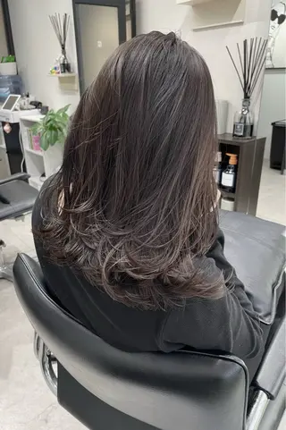 セミロング カラー 髪質改善will hairdesignのヘアスタイル