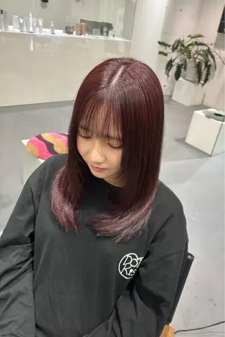 ミディアム カラー LEF所属・松崎 真衣のヘアスタイル