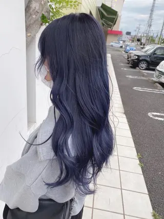 セミロング カラー 具志 正太のヘアスタイル