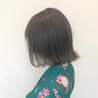 ショート カラー レイヤーカット 透明感カラーのヘアスタイル