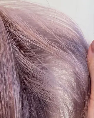 ショート カラー hair salon dot.tokyo color所属・MANAMI 🥀ウルフカットのヘアスタイル